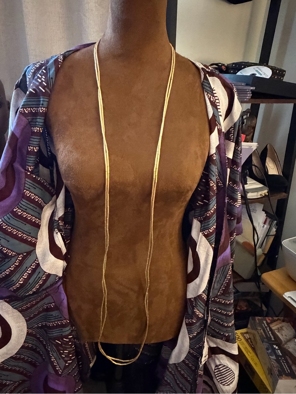Liquid gold one long, necklace strand, a rarity indeed - Picture 9 of 12
